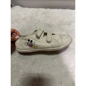 Zara‎ Mickey Mouse sneakers